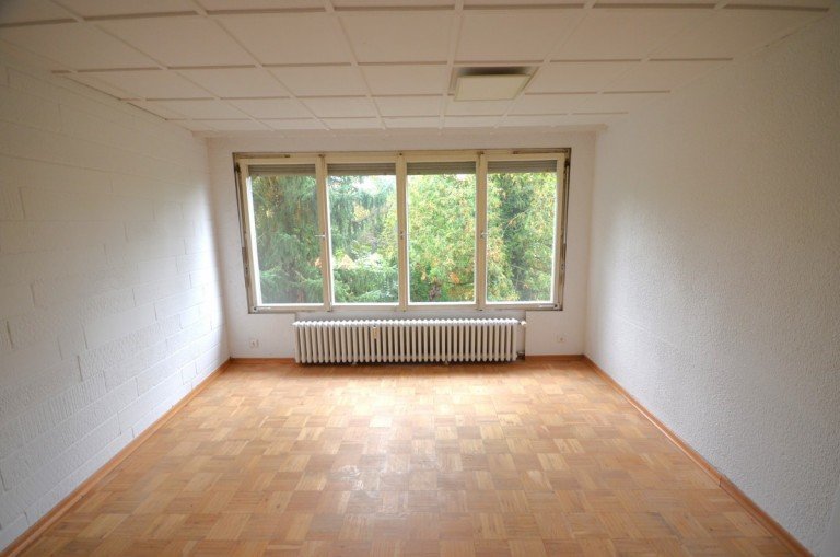 Zimmer 1 Waiblingen Etagenwohnung Gem�tliche 3,5-Zimmerwohnung mit EBK und Pkw-Stellplatz in Waiblingen-Neustadt
