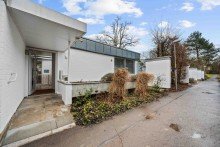 Reihenbungalow Charmanter Reihenbungalow mit gro�em Atrium in ruhiger Sackgassenlage von Stuttgart-Sillenbuch