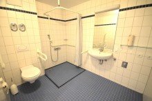 Badezimmer Betreutes Wohnen: Sch�ne 2-Zimmerwohnung am Waldrand in S-Sonnenberg (Erbbaurecht)