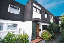 Terrassenhaus Terrassenhaus mit Neckarblick und Garage in einer Sackgasse in Neckarrems