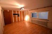 Raum Keller Terrassenhaus mit Neckarblick und Garage in einer Sackgasse in Neckarrems