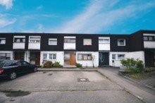 Terrassenh�user Terrassenhaus mit Neckarblick und Garage in einer Sackgasse in Neckarrems