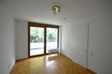 Schlafzimmer Betreutes Wohnen: Sch�ne 2-Zimmerwohnung am Waldrand in S-Sonnenberg (Erbbaurecht)