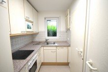 K�che Renovierte 2-ZW mit Terrasse, Gartenanteil, EBK und TG-Stellplatz in sch�ner Wohnlage