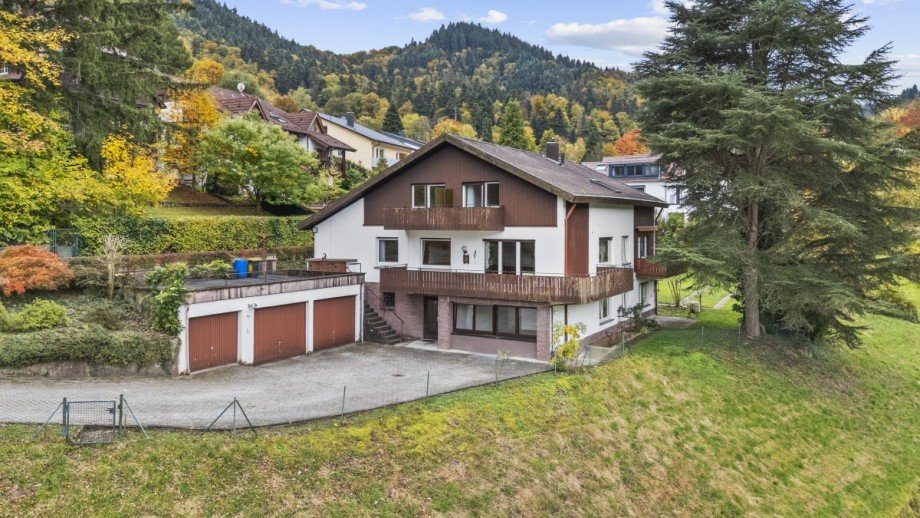 Drohnenaufnahme Mehrfamilienhaus Baden-Baden