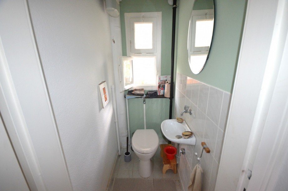 separates WC mit Fenster Wohnung Stuttgart