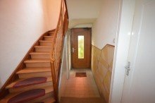 Treppenhaus Vermietete 4-ZW mit Balkon und gro�em Gemeinschaftsgarten in Stuttgart-Wangen