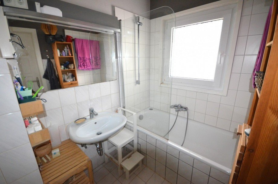 Tageslichtbad mit Wanne Wohnung Stuttgart