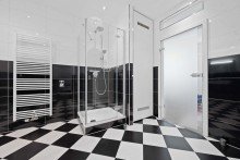 Bad Tolle Citywohnung mit Balkon in diskreter Innenhoflage