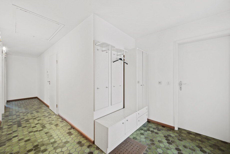 im Dachgeschoss... Mehrfamilienhaus Baden-Baden